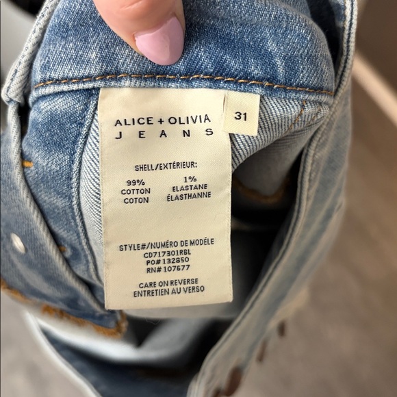 Alice + Olivia Donald Jean Short, Rockstar Blue - Picture 10 of 13